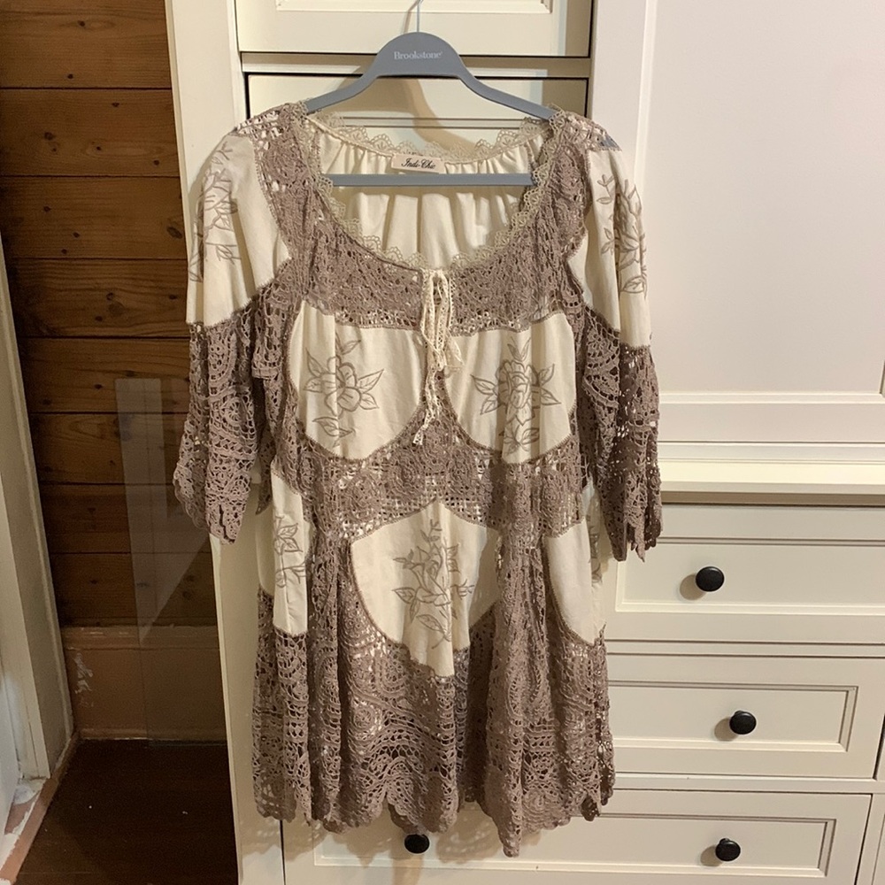 Embroidered and crocheted shirt/dress. No size tags but I wear L
